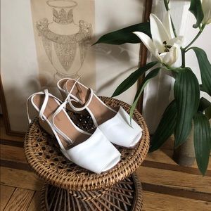 ****SOLD****Creatures of Comfort Midheel sandals
